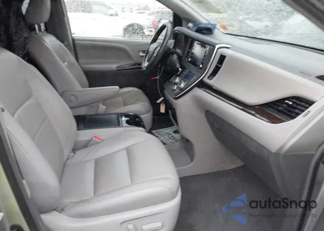 2019 Toyota Sienna Xle 8 Passenger from USA, damaged, VIN 5TDYZ3DC2KS018742